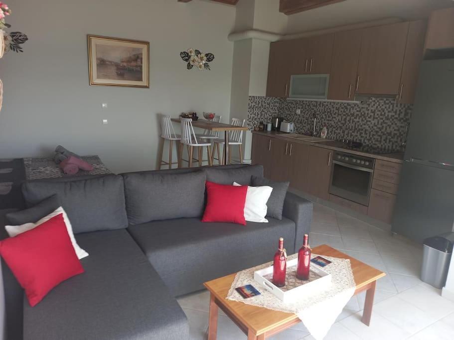 Ligonari Sea View Apartment Tarti Екстериор снимка